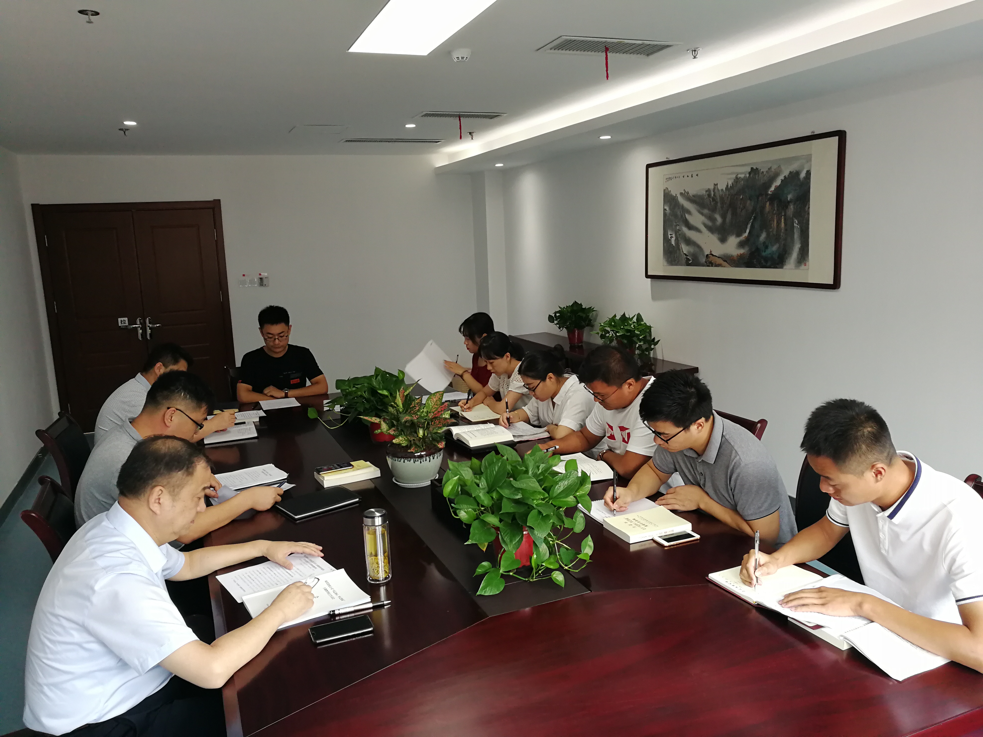 公司第三黨支部召開(kāi)“不忘初心、牢記使命”主題教育專(zhuān)題民主生活會(huì)