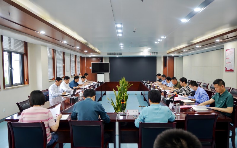 集團公司黨委委員、副總經(jīng)理汪世杰赴皖投置業(yè)公司開展現(xiàn)場調(diào)研